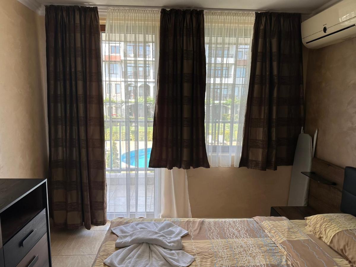 Bademite Apartments Sveti Vlas Exterior photo